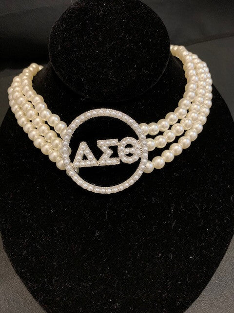 Pearl Greek Letter Necklace - Delta Sigma Theta